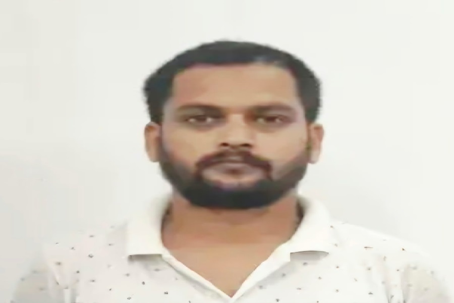  जिला बदर कुख्यात अपराधी चोरी-छिपे शहर में घुसा, साकची पुलिस ने किया गिरफ्तार