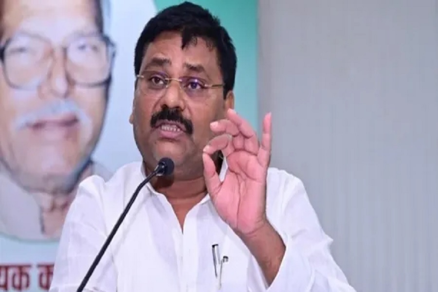 बिहार में लड़की को नोच रहे थे दरिंदे, JDU के स्टेट प्रेसिडेंट उमेश कुशवाहा ने इस घटना को बताया छिटपुट  