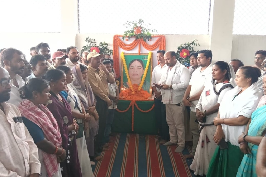 साहिबगंज में झामुमो कार्यकर्ताओं ने रूपी सोरेन को दी श्रद्धांजलि