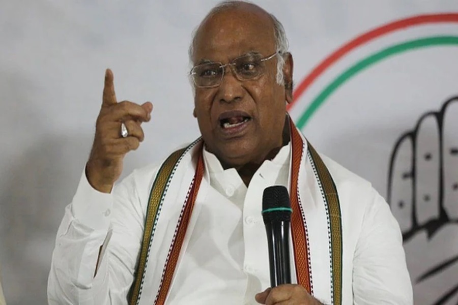 kharge.jpg