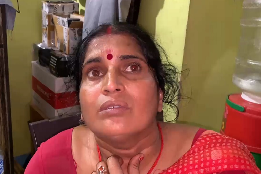 पुलिस बनकर महिला से साढ़े 3 लाख के गहने ठगे, पुड़िया बदलकर 4 अपराधी फरार