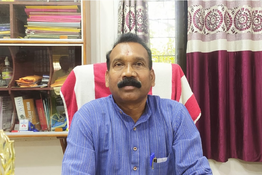 madhu_koda_on_closed_mines.jpg