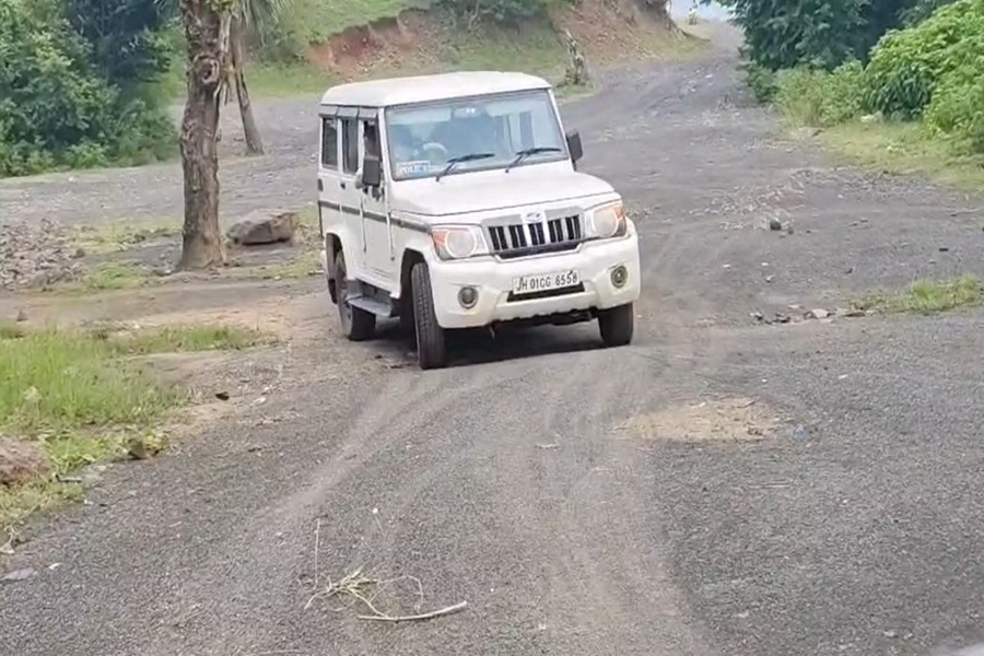 बंगाल के शख्स पर झारखंड की 9.71 एकड़ जमीन पर अवैध खनन का आरोप, जांच करने पहुंची ACB