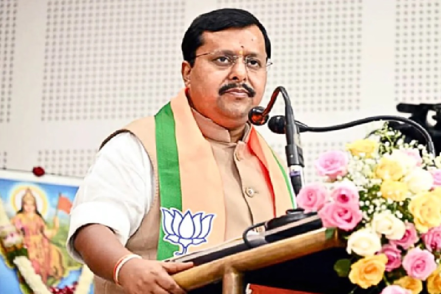 नितिन नवीन पहुंचे पटना, MLC चुनाव पर मंथन; पटना सीट पर भी नजर