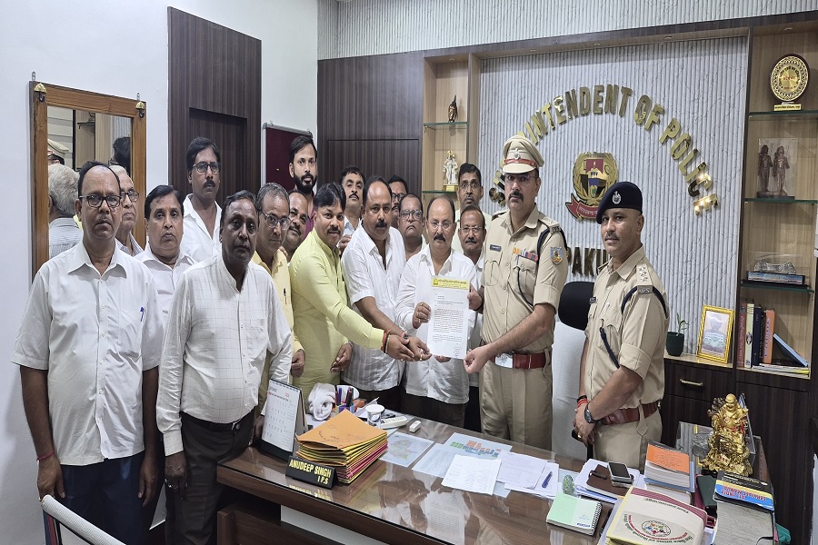  ज्वेलरी दुकान में डकैती के 5 दिन बाद भी पुलिस के हाथ खाली, स्वर्णकारों ने SP से लगाई गुहार