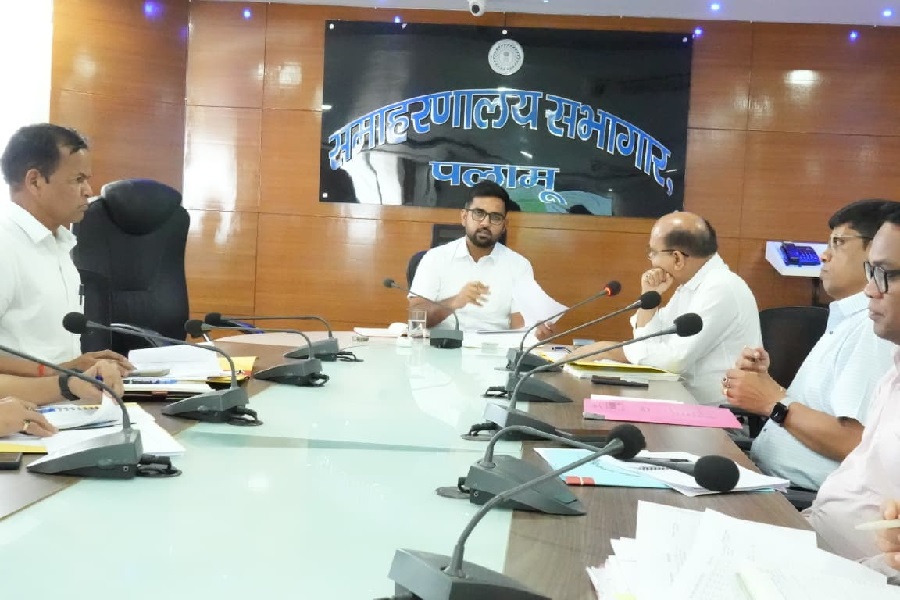 palamu_dc_meeting.jpg