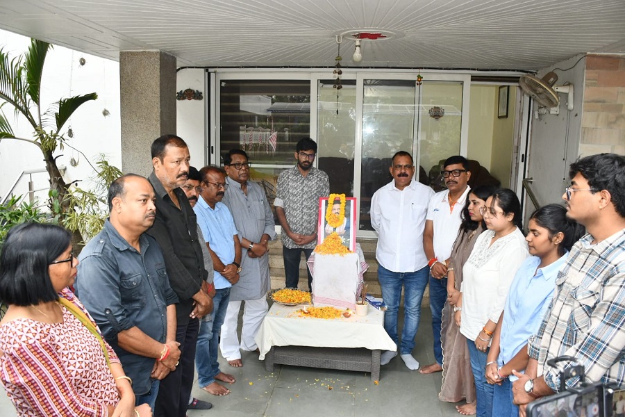 पासवा ने मंत्री सुदिव्य सोनू को दी श्रद्धांजलि, कहा- झारखंड ने खोया एक कर्मठ नेता