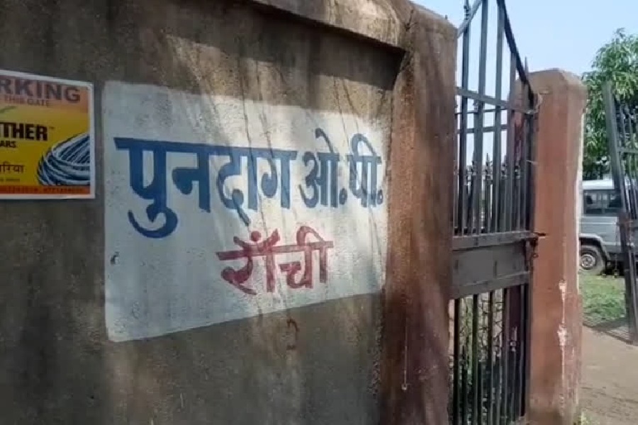 पेट्रोल पंप में हिस्सेदारी का झांसा देकर 2 करोड़ की ठगी, रिटायर्ड CCL डॉक्टर ने दर्ज कराई FIR
