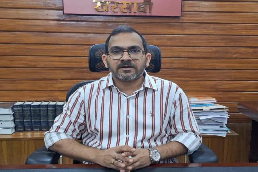 सरायकेला में 5 वर्षों से अधिक समय तक अनुपस्थित शिक्षक पर कार्रवाई, शिक्षा विभाग ने किया बर्खास्त