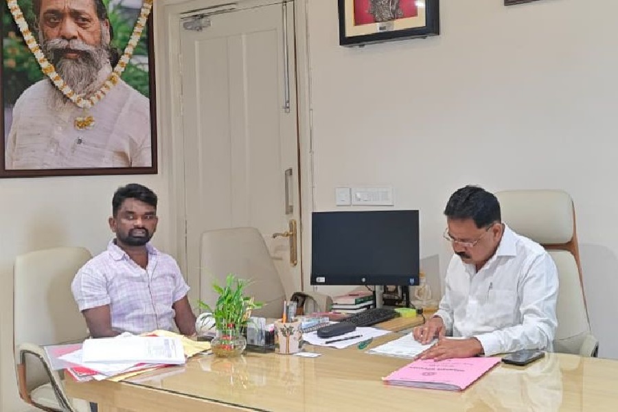 sanjeev_sardar_mantri_sudivya.jpg