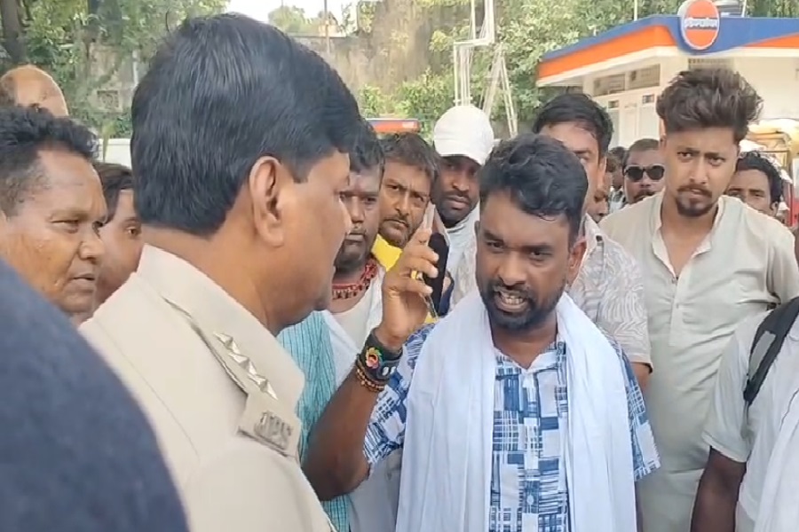sanjiv_sardar_police_bagjhak.jpg