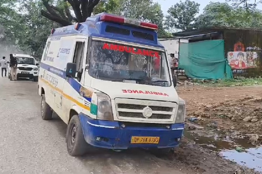 सिमडेगा में UP नंबर की एंबुलेंस से गांजा तस्करी का खुलासा, 83 पैकेट के साथ चार गिरफ्तार