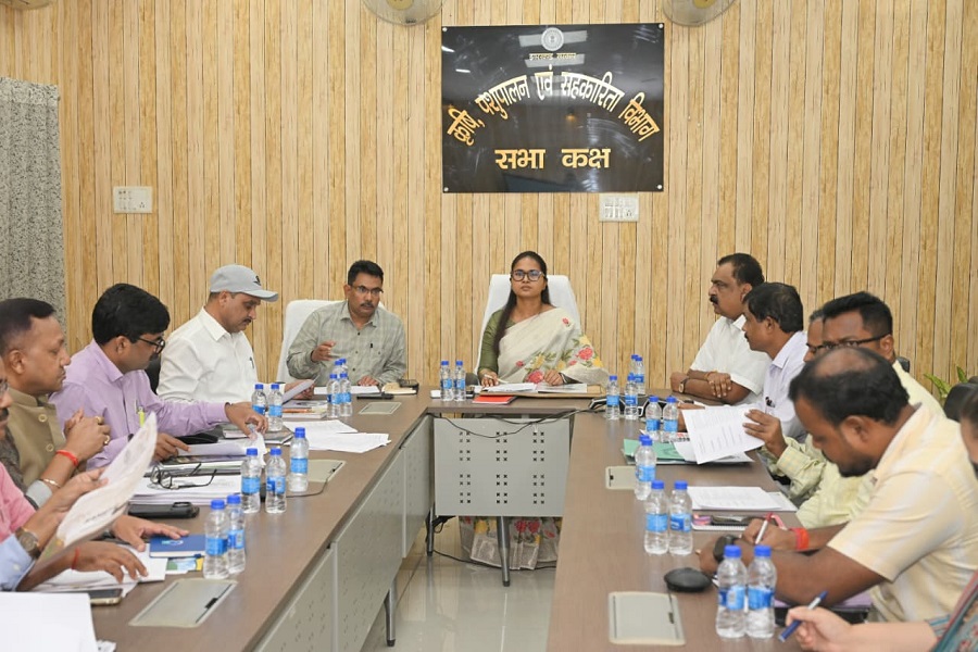 मंत्री शिल्पी नेहा तिर्की ने की बैठक, महिला किसान खुशहाली योजना को जल्द कैबिनेट में ले जाने की तैयारी