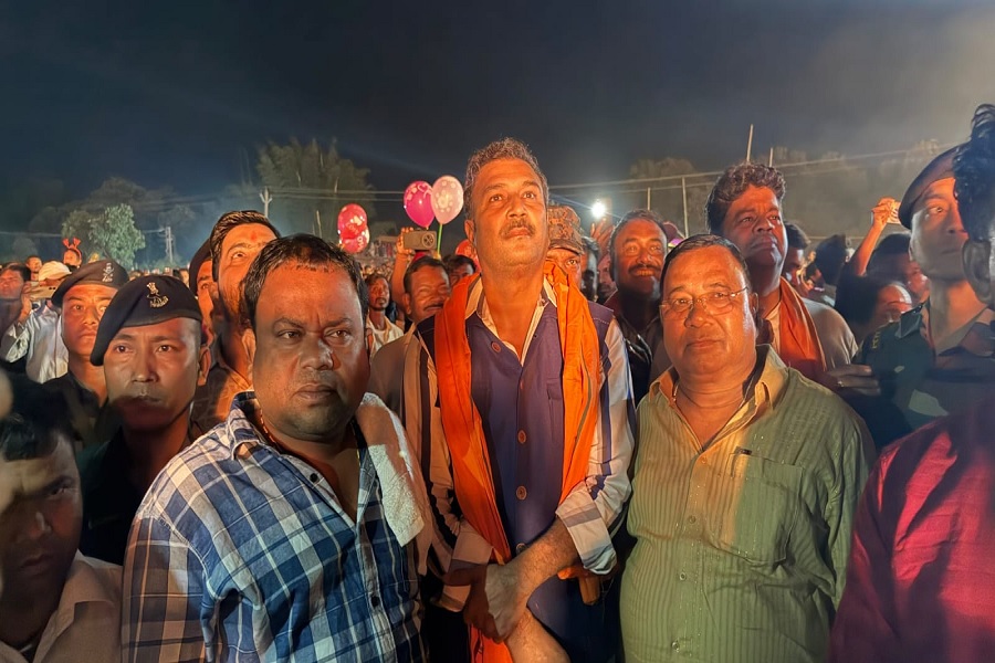 बाकड़कुड़ी में रावण दहन कार्यक्रम में शामिल हुए सुदेश महतो, दिया सत्य और धर्म की विजय का संदेश