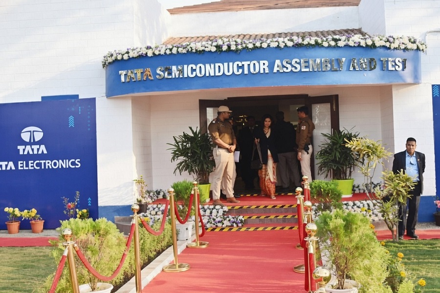tata00017.jpg