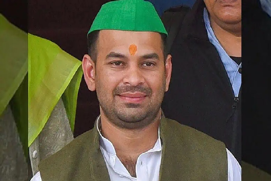 ‘बॉयफ्रेंड को भेजती थी लव यू और हार्ट’, तेजप्रताप के दावे से मचा बवाल; क्या बढ़ेंगी लालू के लाल की मुश्किलें?
