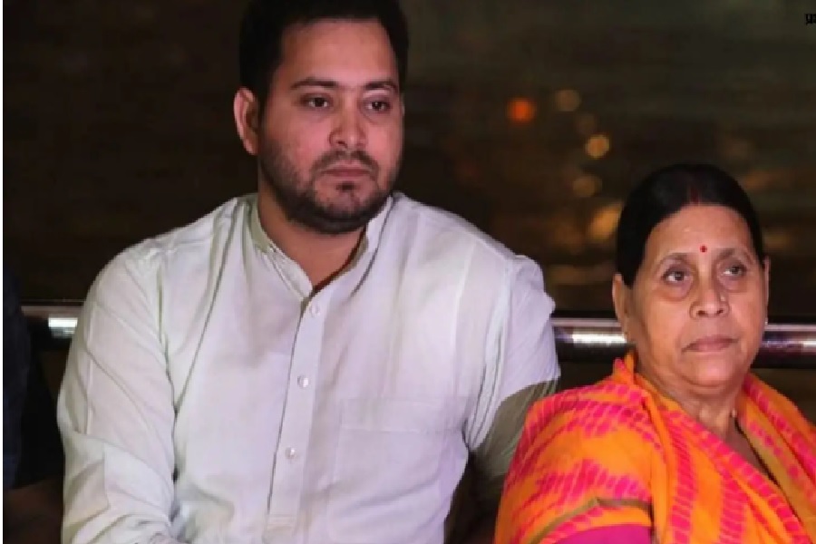 राबड़ी-तेजस्वी मनी लॉन्ड्रिंग मामले में 19 नवंबर को फिर होगी सुनवाई