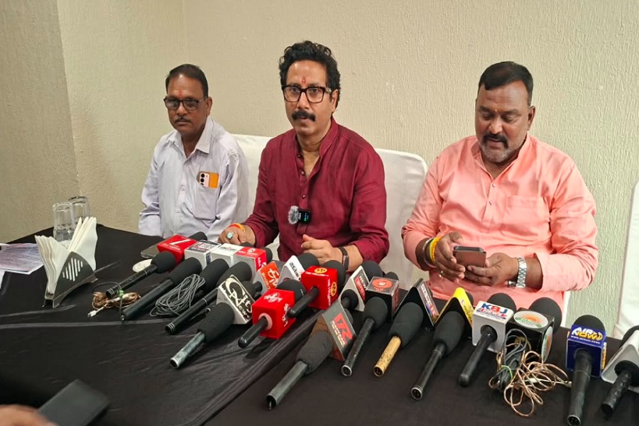 गिरिडीह में मनोज तिवारी का कार्यक्रम रद्द होने पर भड़के सिन्हा, हाईकोर्ट जाने का किया ऐलान
