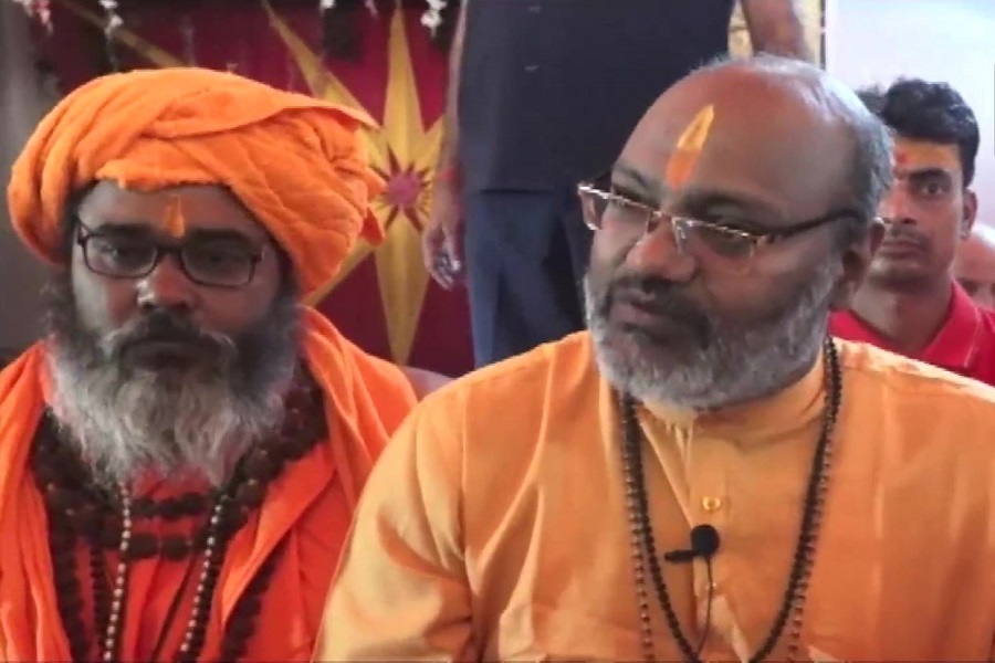 यति नरसिंहानंद के सहयोगी का विवादित बयान, कहा- धर्म की रक्षा के लिए ज्यादा बच्चे पैदा करें हिंदू