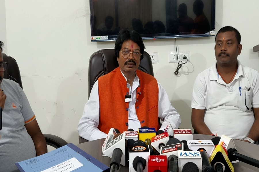 कांग्रेस नेता योगेंद्र साव ने CM हेमंत पर लगाये आरोप, कहा- राज्य भर में हो रही है अवैध वसूली