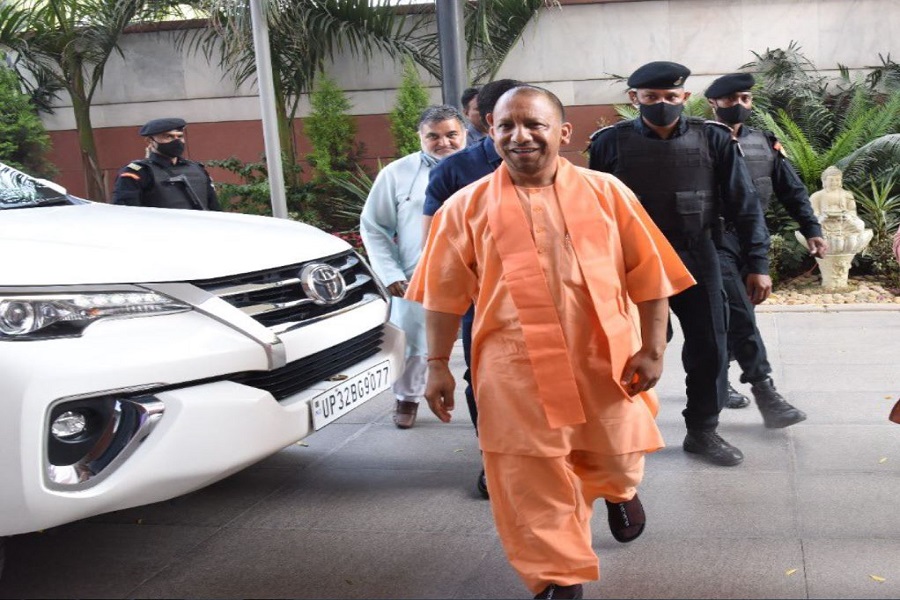 21 मार्च को होगा योगी सरकार का शपथ ग्रहण, विपक्षी नेताओं को भी भेजा जाएगा न्योता