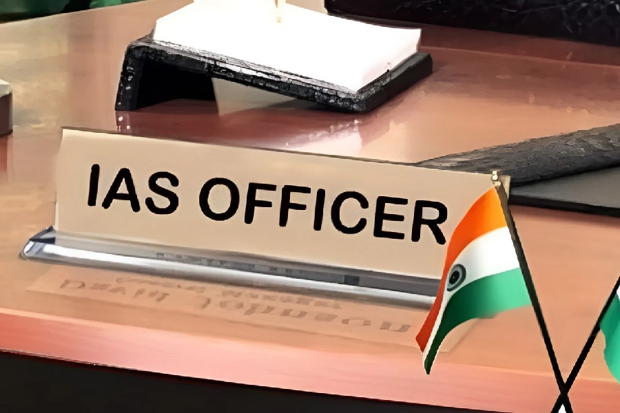 आईएएस.jpg