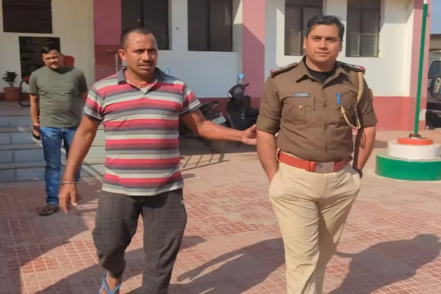 तस्कर.jpg