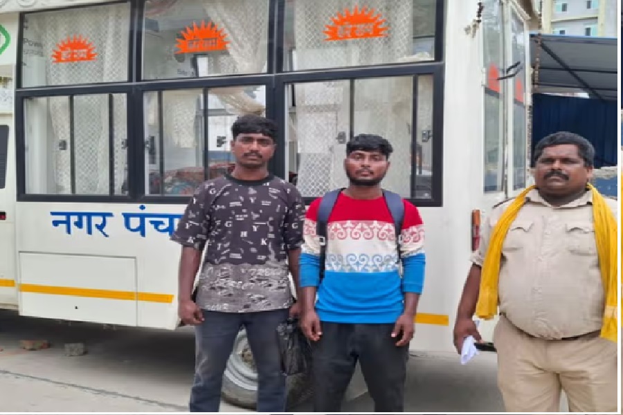 नमं.jpg