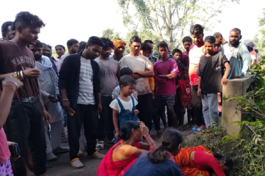 रामगढ़ में युवक की हत्या कर पुल के पास फेंका शव, मेला घूमने निकला था परिवार