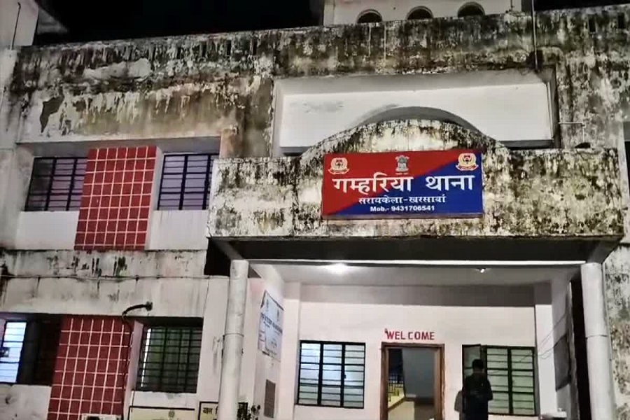 थाने में महिला से दुष्कर्म का आरोप, पुलिसकर्मी हिरासत में